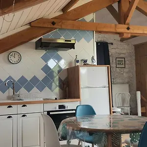 https://gte-le-roman-dalleyrac-ciel-bleu.hotels-rhonealpes.com