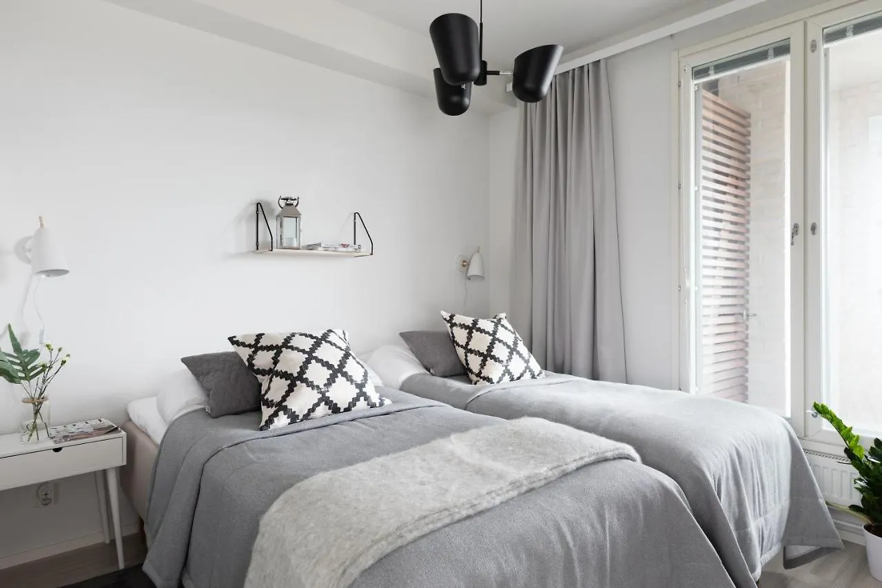 Sleepwell Apartment Rio- Tyynimeri With Private Sauna And Parking Helsinki
