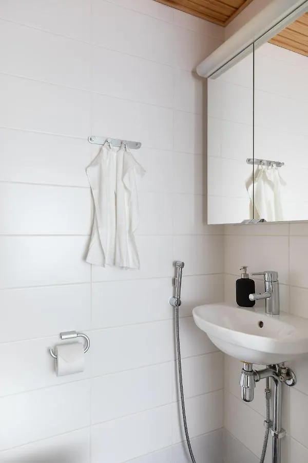 Sleepwell Apartment Rio- Tyynimeri With Private Sauna And Parking Helsinki