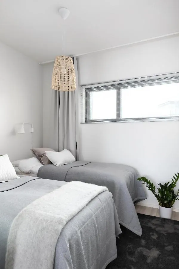 Sleepwell Apartment Rio- Tyynimeri With Private Sauna And Parking Helsinki