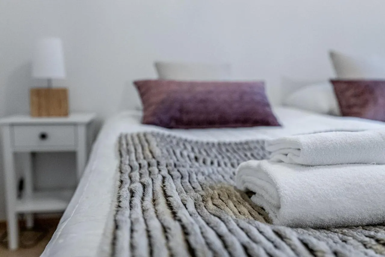 Sleepwell Apartment Rio- Tyynimeri With Private Sauna And Parking Helsinki 0*,  Finlandia